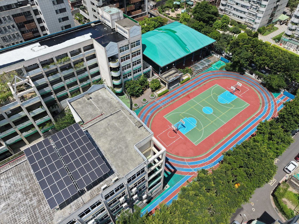 關渡國中，民間團體的協力
